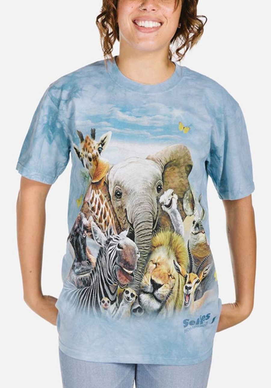 T-Shirts The Mountain | African Selfie Classic Cotton T-Shirt