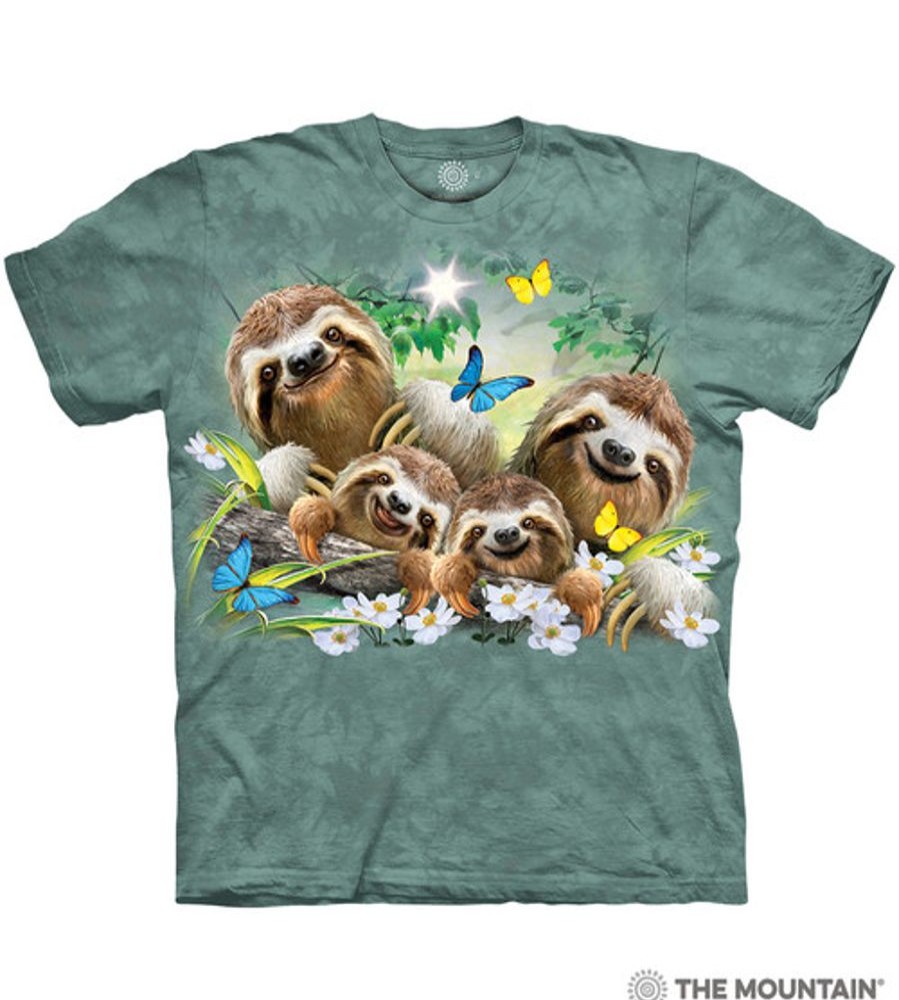 T-Shirts The Mountain | Sloth Family Selfie Classic Cotton T-Shirt